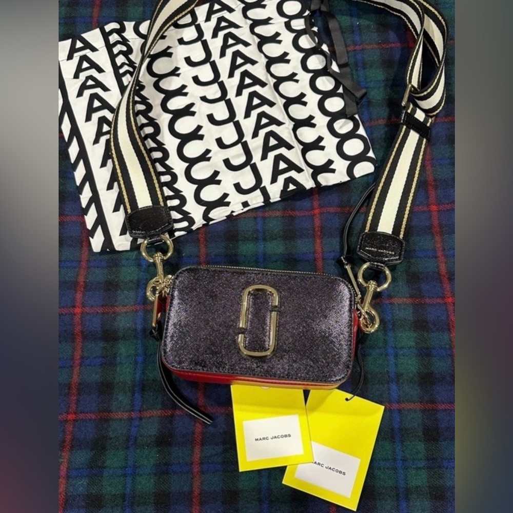 Marc Jacobs Black And Red Adjustable Strap Crossbody Snapshot Bag NWT
